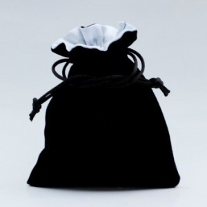 Sacchetto dadi velluto 10x12 (Velvet Dice Bag): Nero/Bianco Sacchetto dadi velluto 10x12 (Velvet Dice Bag): Nero/Bianco